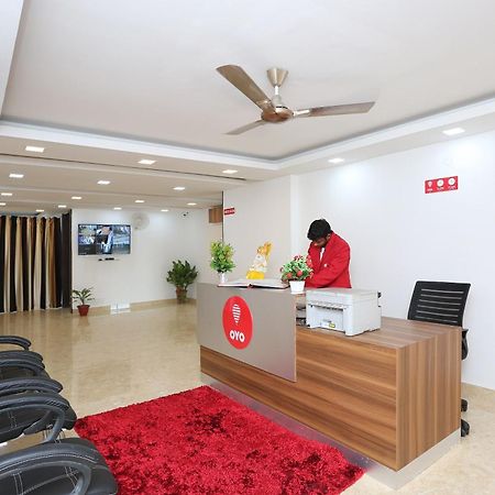 Hotel O Green Residency Near Appu Ghar グルガウン エクステリア 写真