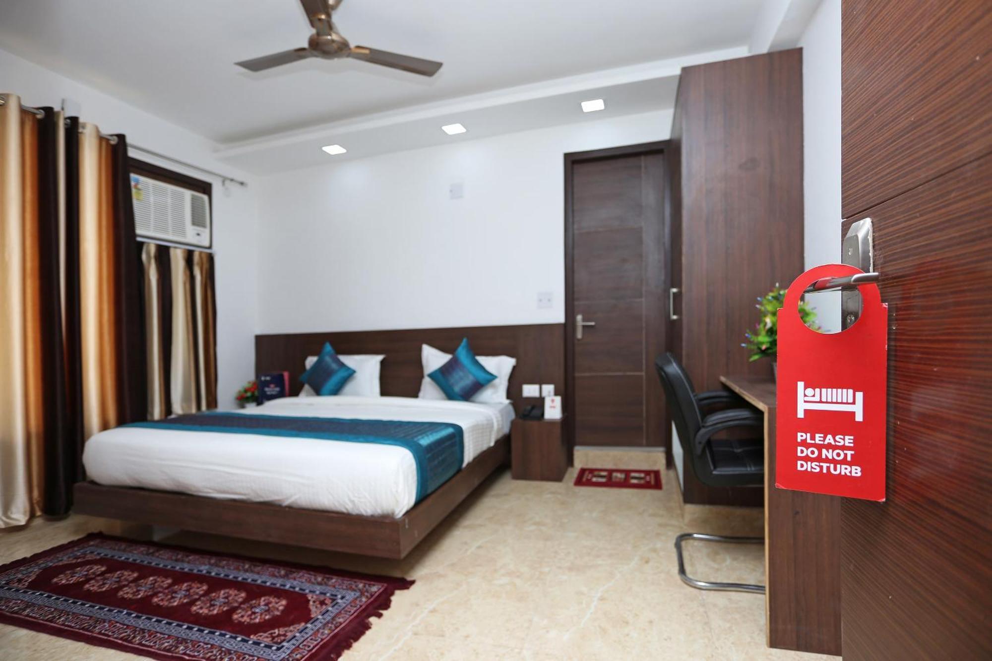 Hotel O Green Residency Near Appu Ghar グルガウン エクステリア 写真