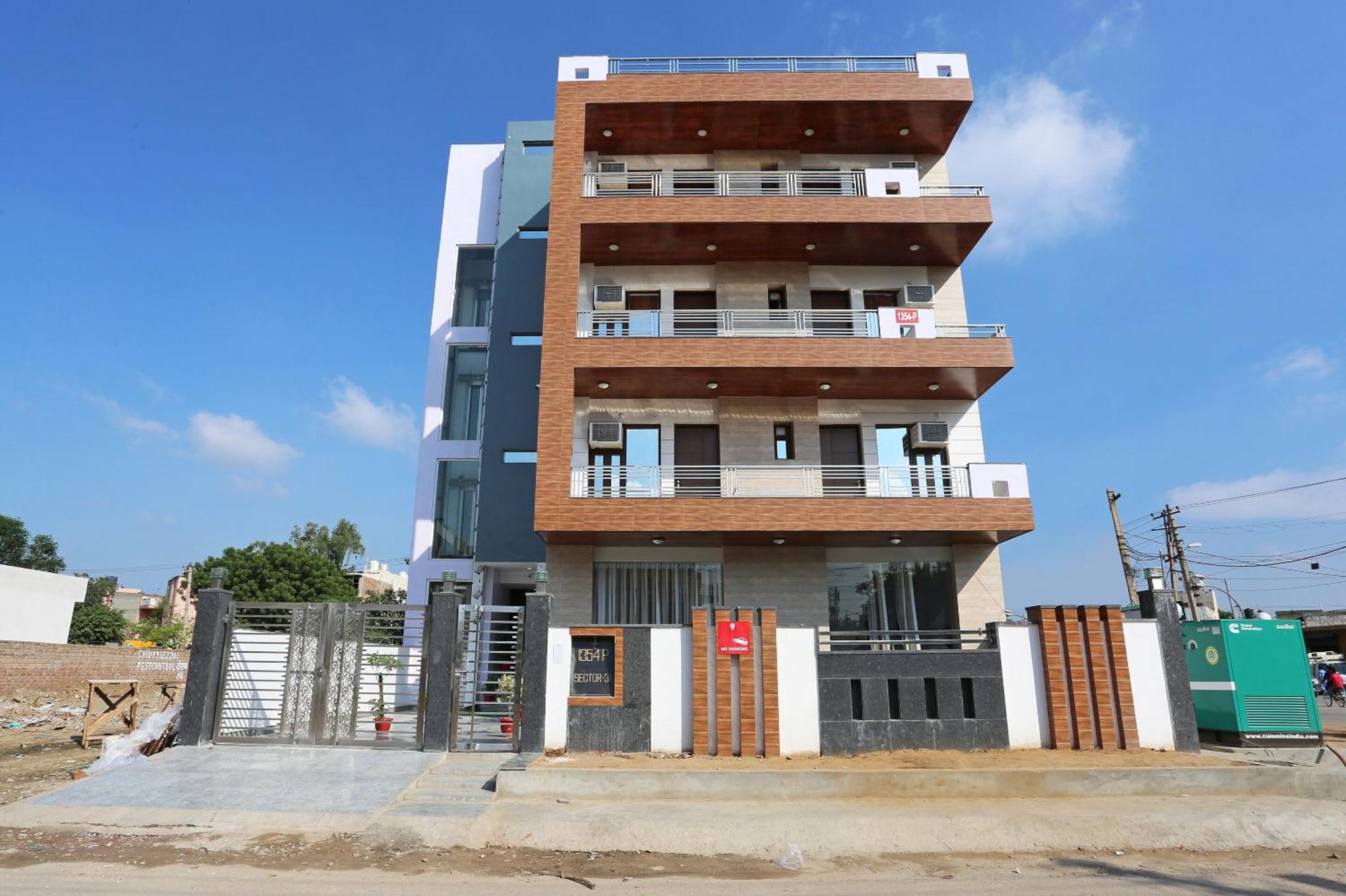 Hotel O Green Residency Near Appu Ghar グルガウン エクステリア 写真